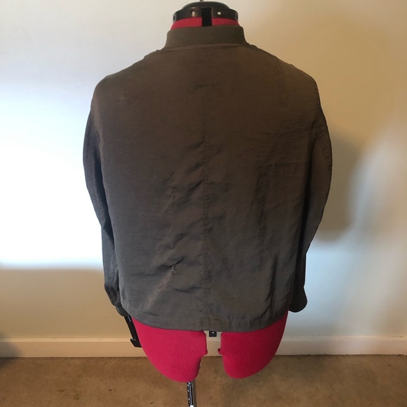 H&M light weight jacket - Picture 2 of 6